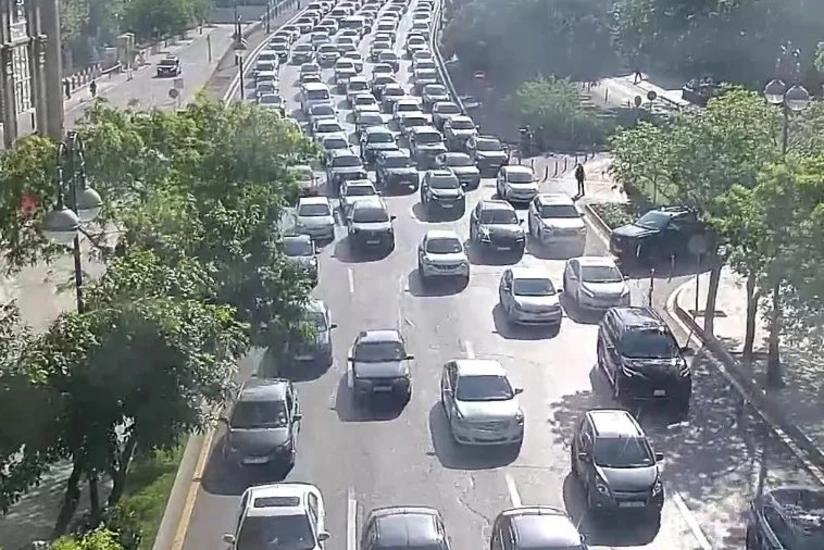 Bakının bir sıra yollarında tıxac var - SİYAHI