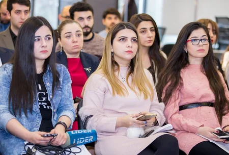 Elektron Hökumətin İnkişafı Mərkəzində mediatur təşkil edilib