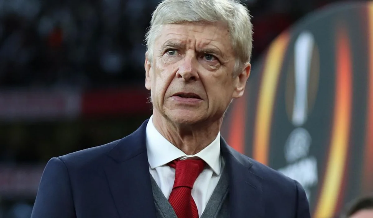 Arsen Venger baş məşqçi postuna qayıdır