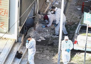 Salonikidə yaşayış binasında güclü partlayış olub, xəsarət alanlar var