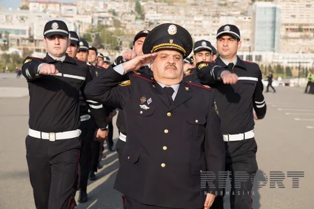 BŞBPİ-nin rəisi Mirqafar Seyidov yol polislərininin sıra baxışını keçirib - FOTO
