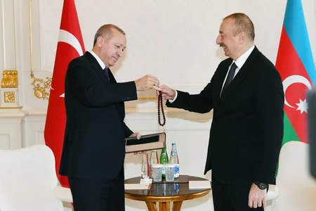Azərbaycan və Türkiyə prezidentlərinin təkbətək görüşü oldu - YENİLƏNİB