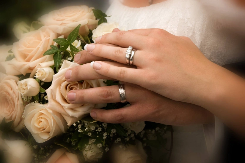 AMU's doctor appeals to newlyweds