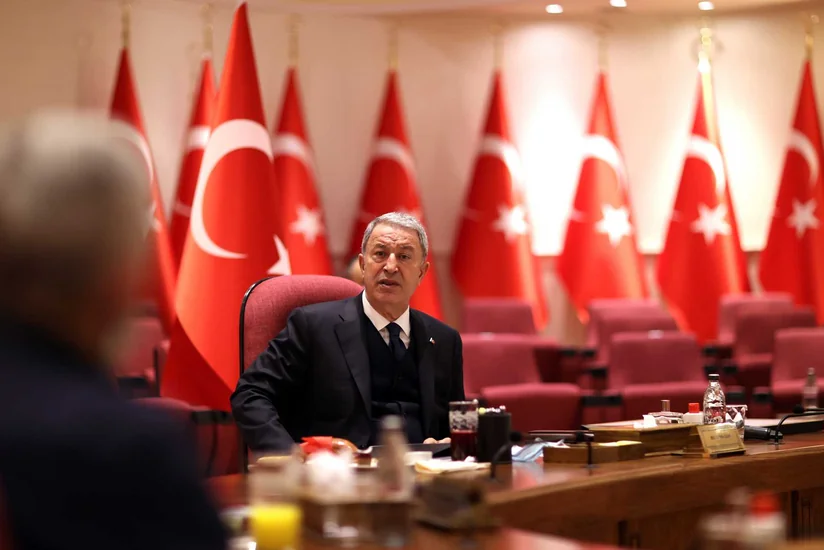 Müdafiə naziri: Azərbaycanlı qardaşlarımızla birlikdə işləməyə davam edirik