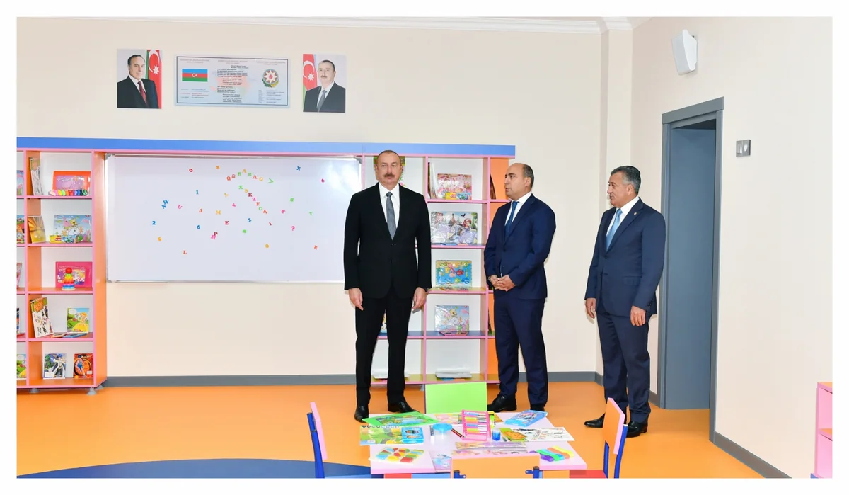 Prezident İlham Əliyev Xırdalan şəhər 11 nömrəli tam orta məktəbin yeni binasının açılışında iştirak edib - YENİLƏNİB