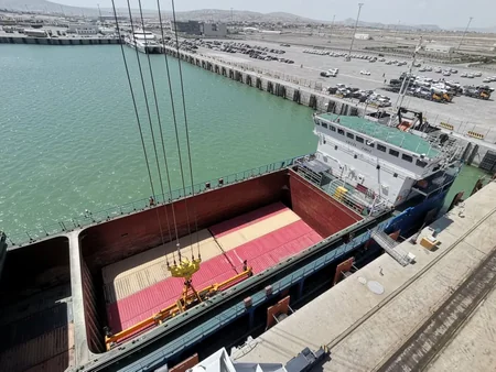 Çinin əsas sənaye mərkəzindən Avropaya Orta Dəhlizlə ilk blok qatar Bakı Limanından yola salınıb