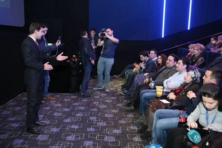 В CinemaPlus состоялась автограф-сессия фильма Bayram axşamı - ВИДЕО