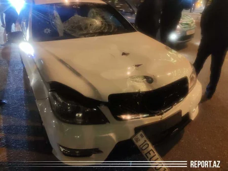 Bakıda avtomobil piyadanı vuraraq öldürdü - VİDEO