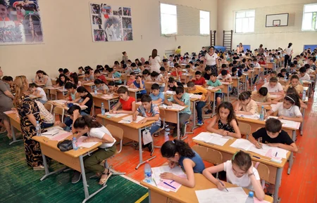 Bakıdakı lisey və məktəb-liseylərin V və VII siniflərinə qəbulla bağlı müsabiqə keçirilib