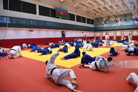 Avropa çempionatında iştirak edəcək Azərbaycanın cüdo millisi növbəti məşqinə çıxıb