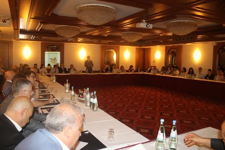 Fuad Muradov Almaniyada azərbaycanlı iş adamları ilə görüşüb