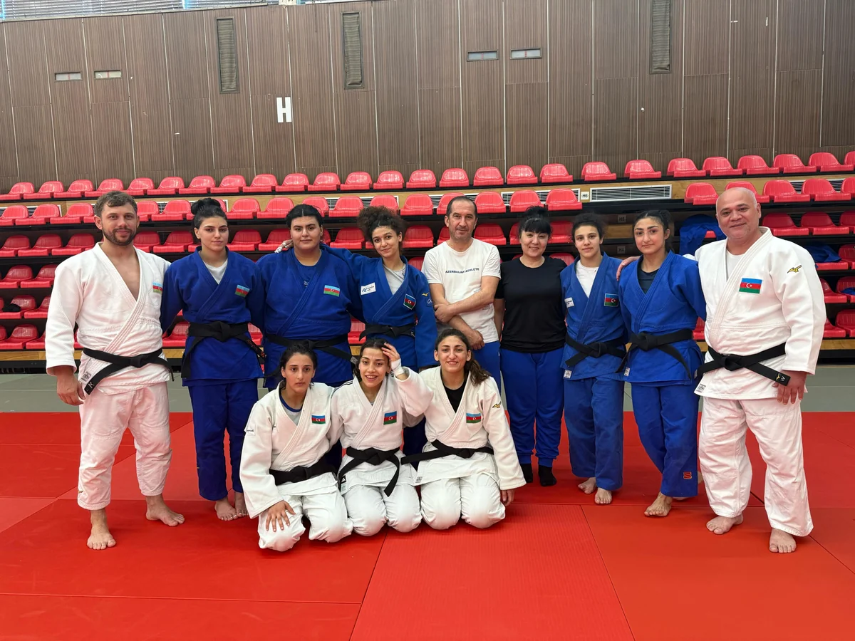 Azərbaycanın gənc qızlardan ibarət cüdo millisi Çexiyada təlim-məşq düşərgəsinə qatılıb