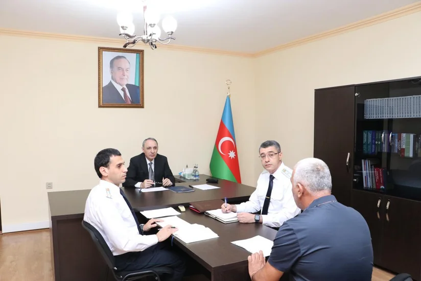 Baş prokuror Şabranda vətəndaşları qəbul edib