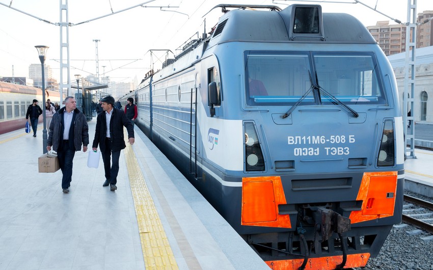 Passenger trains in Azerbaijan apply a new movement table