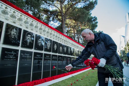 Bakı şəhidlərini anmağa hazırlaşır - FOTOREPORTAJ