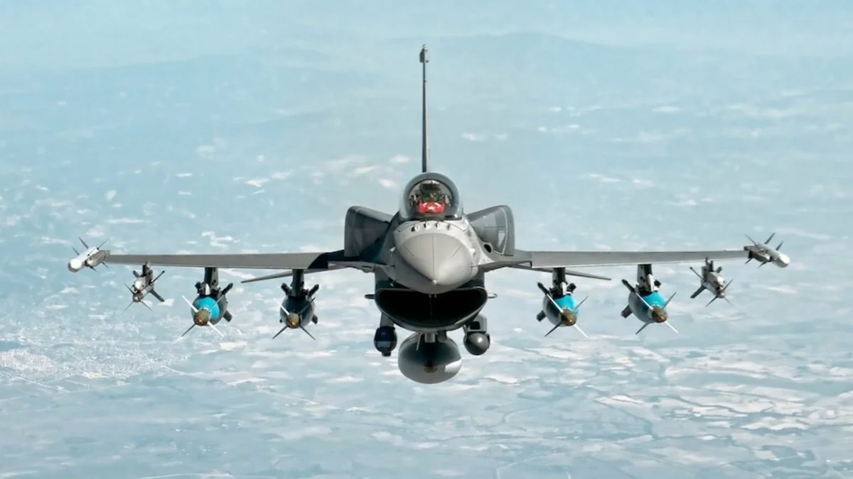 Блинкен: Этим летом Украина получит истребители F-16