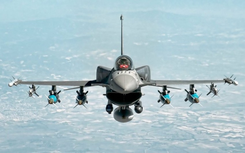 Ukrayna bu yay “F-16” qırıcıları alacaq