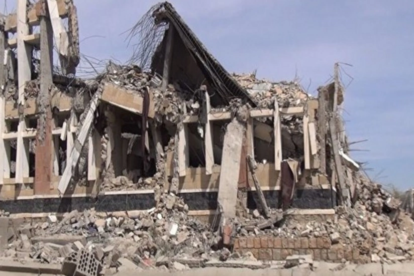 Ərəb koalisiyası Yəməndə həbsxanaya hava zərbəsi endirib, onlarla insan ölüb