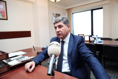 Milli Məclisin mətbuat xidmətinin rəhbəri: “Əlçatmayan deputatımız yoxdur” - MÜSAHİBƏ