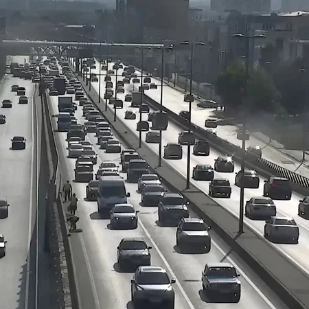 Bakının bir sıra yollarında tıxac yaranıb