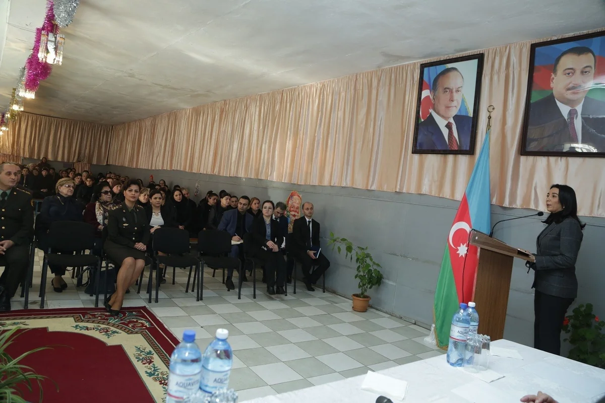 Ombudsman tərbiyə və qadın cəzaçəkmə müəssisələrində olub