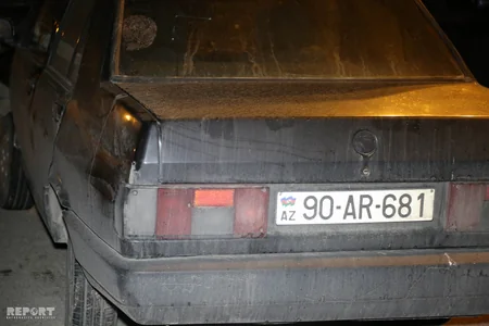 Bakıda işıqforun qırmızı işığında keçən maşın digər avtomobillə toqquşub - FOTO