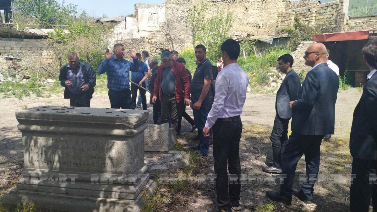 Hadrutdakı İoan məbədində ermənilərin dağıdıb gizlətdiyi qədim qəbir daşları aşkarlanıb