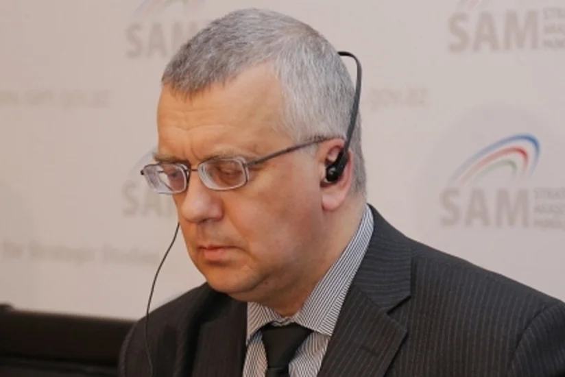 Кузнецов: Россия начинает разворот от проармянской в сторону проазербайджанской позиции