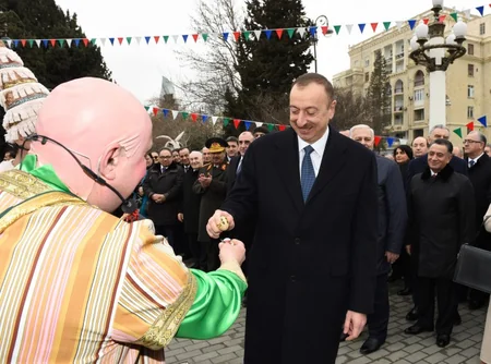 Prezident İlham Əliyev Novruz bayramı münasibətilə ümumxalq şənliyində iştirak edib