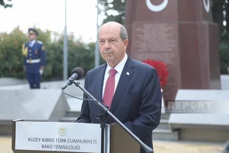 Şimali Kipr Prezidenti Fəxri və Şəhidlər xiyabanlarını ziyarət edib - YENİLƏNİB