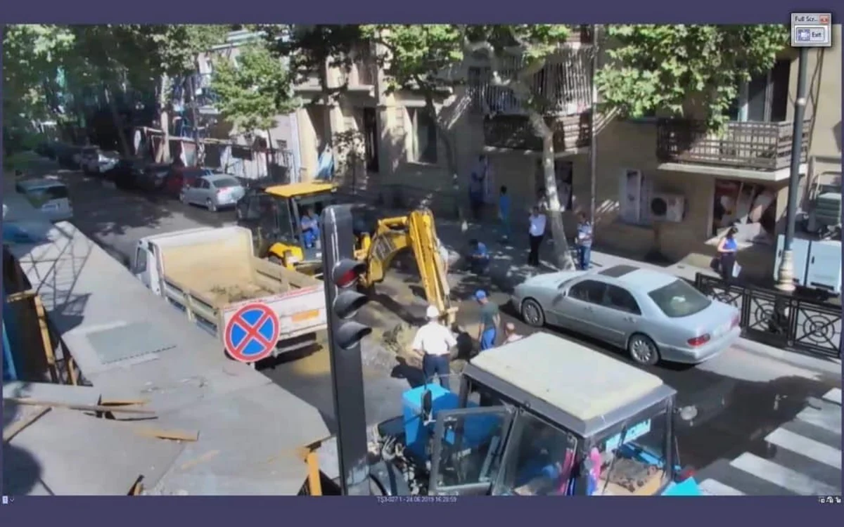 Bakının mərkəzi yollarından biri bağlanıb