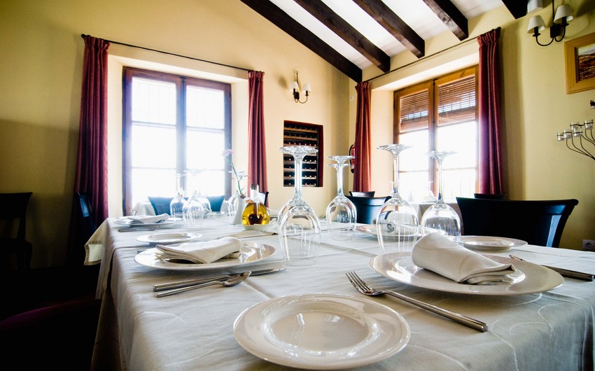 Bakıda karantini pozan restoran aşkarlandı