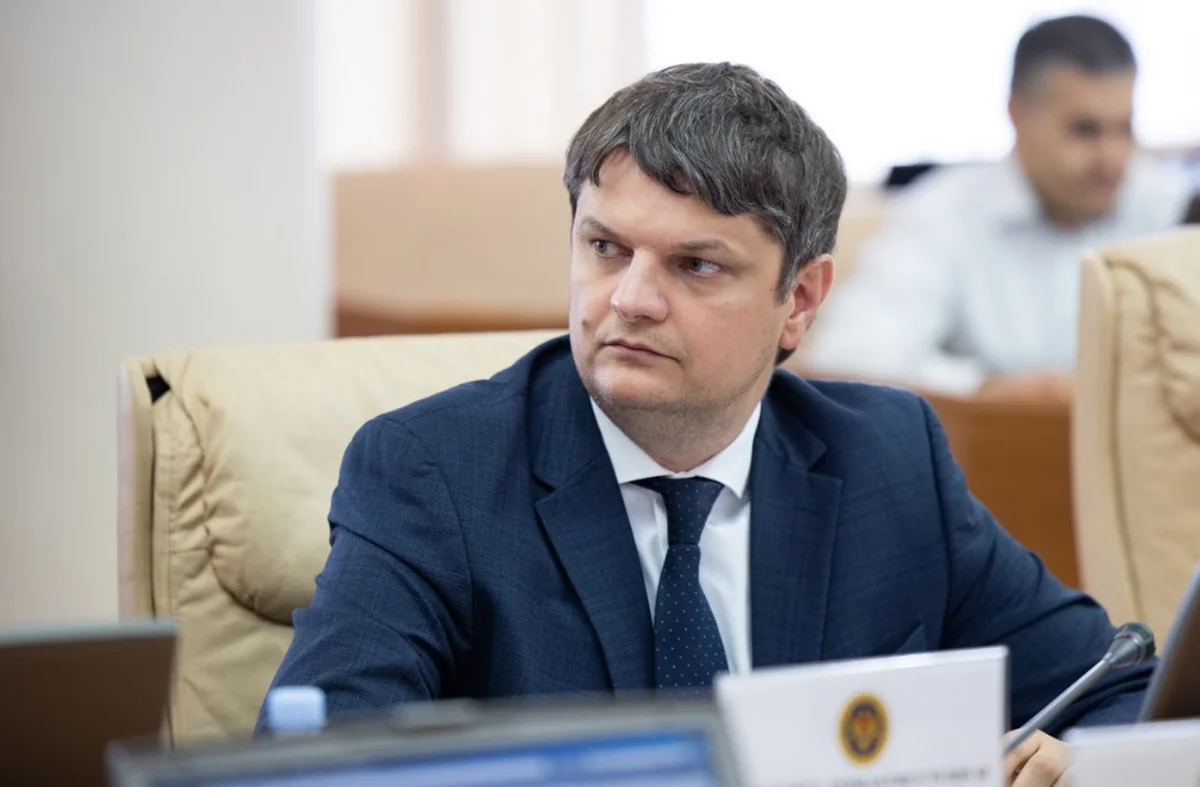 Спыну объявил об уходе из правящей партии Молдовы и с поста министра инфраструктуры