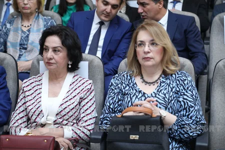 “Abituriyent” jurnalının 12-ci nömrəsi təqdim olunub