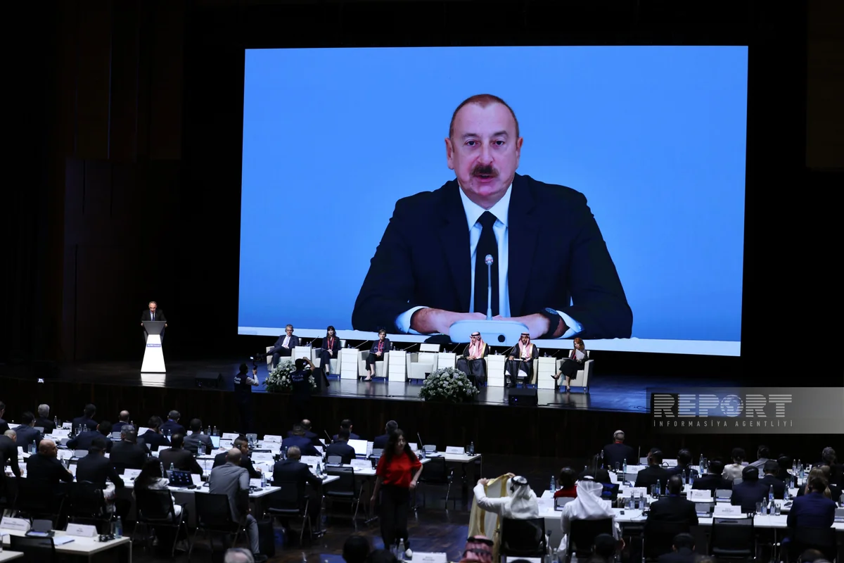 President Ilham Aliyev addresses participants of 6th plenary session of GlobE Network