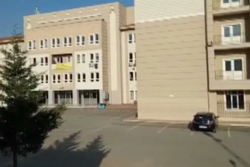 В Стамбуле неизвестный напал на школу, есть погибший и раненые