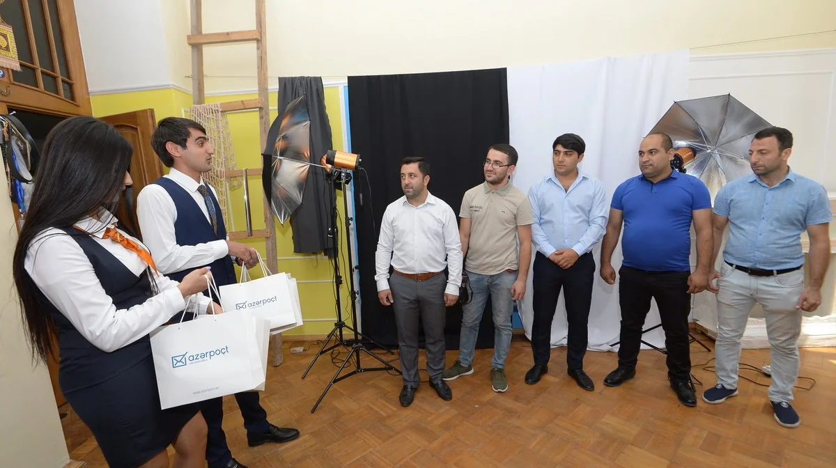 “Azərpoçt” Beynəlxalq Fotoqraflar Günü münasibətilə aksiya keçirib