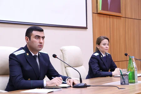 Baş Prokurorluqda “Açıq qapı günü” keçirilib