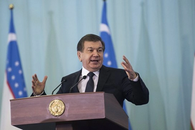 Özbəkistan prezidenti Şavkat Mirziyoyev and içib