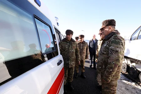 Zakir Həsənov Laçında hərbçilərlə görüşüb, döyüş hazırlığı ilə bağlı tapşırıqlar verib