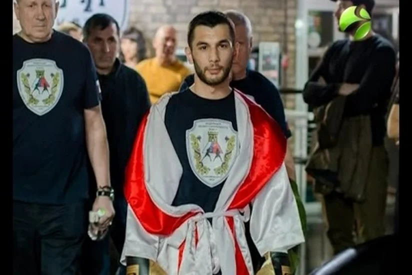 Боксер азербайджанского происхождения Эльнур Самедов стал чемпионом России среди боксеров-профессионалов