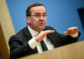 Новый министр обороны: Германия не является стороной конфликта в Украине