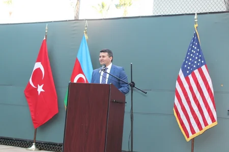 Azərbaycan və Türkiyə Baş Konsulluqları Los-Ancelesdə ilk dəfə iftar süfrəsi açıb