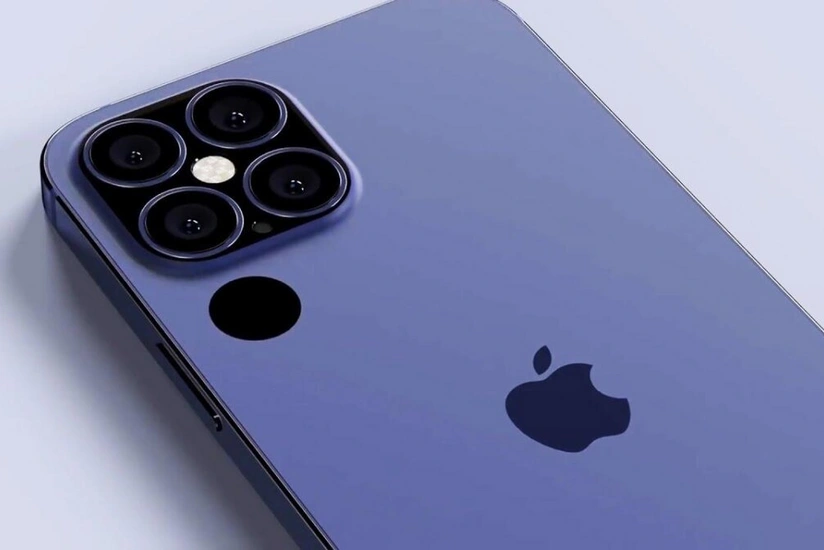 iPhone 13 to support LEO satellite communication