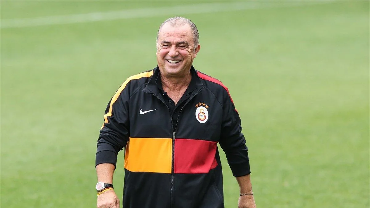 Fatih Terim Neftçinin zəif və güclü tərəflərini futbolçularına göstərdi