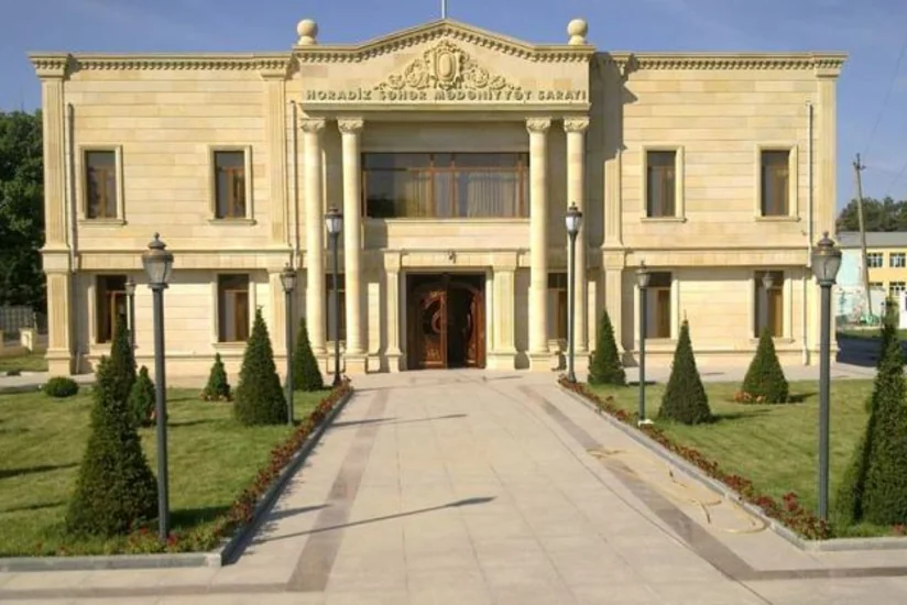 Füzuli Dövlət Dram Teatrı yeni binaya köçüb