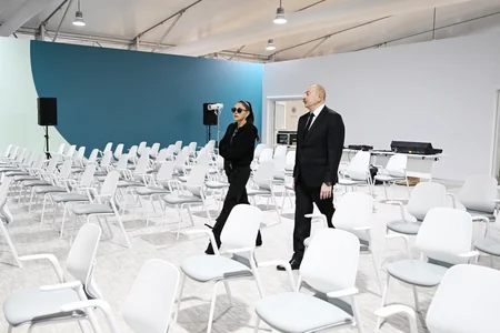 İlham Əliyev Bakı Olimpiya Stadionunun ərazisində COP29-la bağlı yaradılan şəraitlə tanış olub - YENİLƏNİB