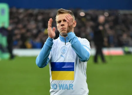 Everton və Mançester Siti meydana Ukrayna formaları ilə çıxıb