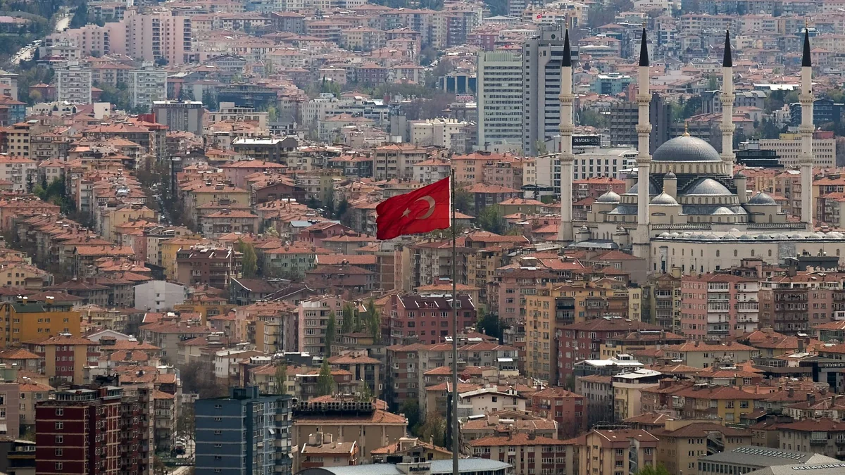 Ankara denies plans to send African migrants from Italy to Türkiye