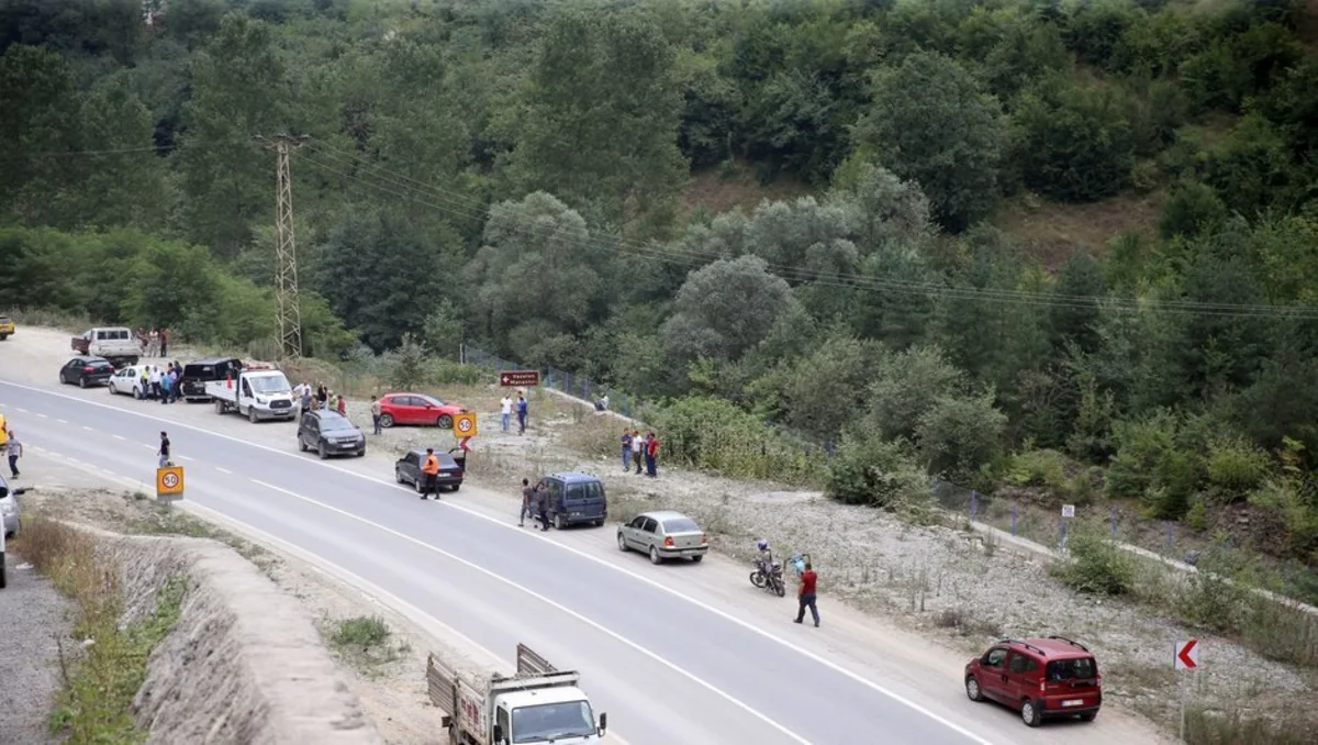 Türkiyədə təhlükəsizlik qüvvələri ilə terrorçular arasında atışma olub: ölənlər və yaralananlar var